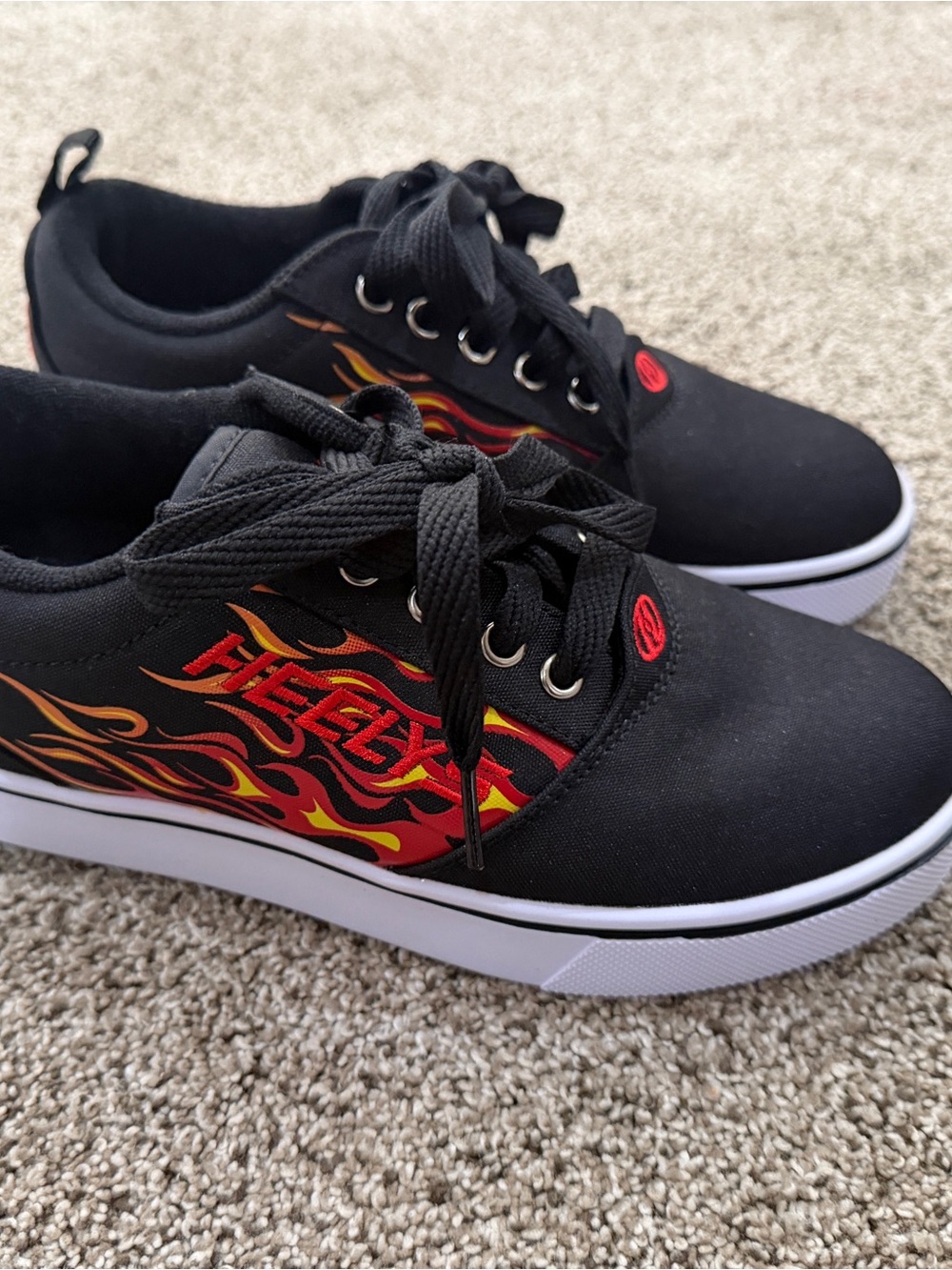 Heelys Kids Black Skate Sneakers with Red and Yellow Flame Graphic size 4